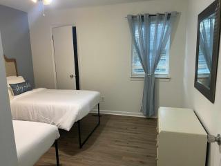 Hidden Gem 3BR Home Near Six Flags & ATL - 9