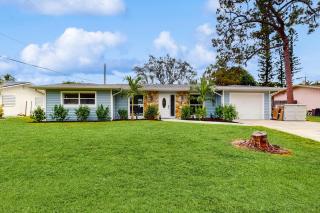 Good Times & Tan Lines - 7