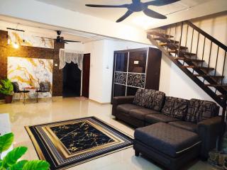 Asyun Homestay 1 Double Storey House Sg Buloh Town - 4