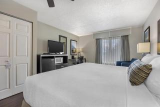 Best Western Pier Point Inn - 1