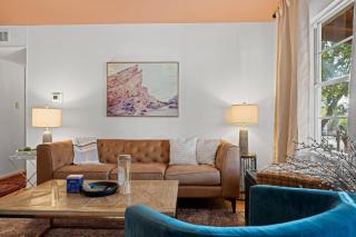 Zen Bungalow - Hot Tub & Close to Main - 1