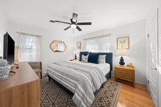 Zen Bungalow - Hot Tub & Close to Main - 4