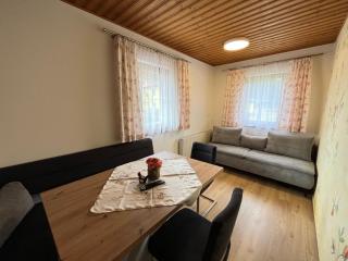 Hotel Gasthof Seeblick - Zeutschach - 9