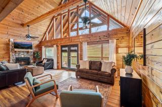 Spacious 4BR 4BA w Hot tub, Wi-Fi, HOA Pool, Pets - 9