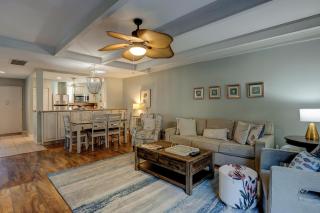 Queens Grant 570 - 7