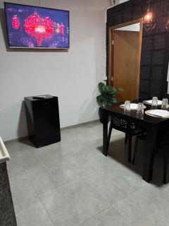 Apto Luxo Centro de Bandeirantes PR - Ar Condicionado, TV Smart, Frigobar,Wifi e Sacada - 3