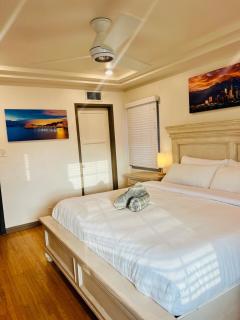 The SOFI Special - Modern Retreat, Dog Friendly - 1