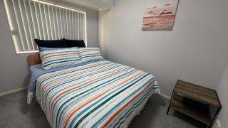 Family friendly Home with views of Manukau and Auckland city - 3