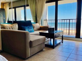 Shoreline Studio Condo for 4 - 6