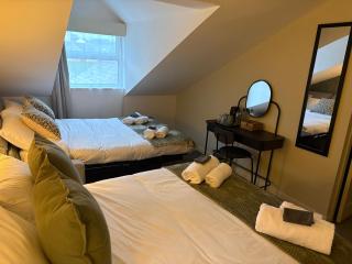 The Boutique Bungalow - 7