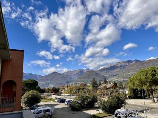 LakeSide View Apartment - 1