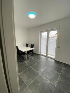 Moderne 2 Zimmer Wohnung Küche und Bad im Zentrum - 5