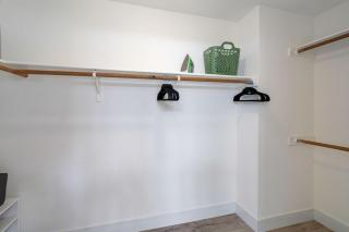 Texas-Style Retreat w Fire Pit, Grill & Ping-Pong - 3