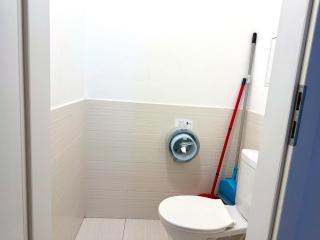 Prime Stay - Deluxe 2 Bedroom Family Apartment with Balcony - Budapest - 6