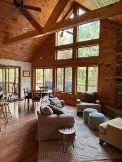 Family-Friendly Cabin, Games, Fire Pit & Nature! - 0