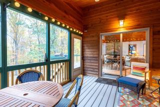Family-Friendly Cabin, Games, Fire Pit & Nature! - 6
