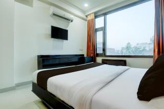 Dee Intercontinental - 1