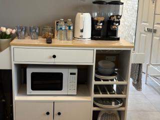 The Garden Studio - Private, Modern, Cozy, Ensuite in a Quiet Area - 7