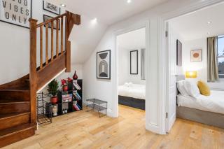 Luxury 3BR Skyline Views Sleeps 7 Fast Wifi - 1