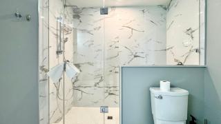 Designer 4BR Retreat, Luxe Living & Family-Friendly Fun - 2