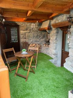 I.P.G. 1822 Alpine Home - 8