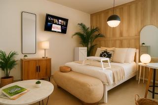VillaMar Studios Unit 2 by beach & Airport NEW - 0