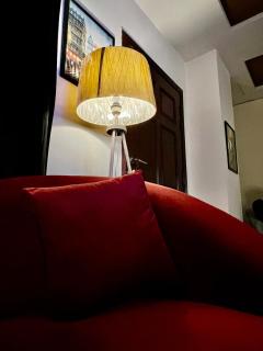 The Crimson Lounge - 3BR Apt Balcony with Basement Parking - 1