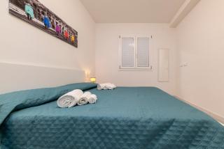 Villa with sea view, parking, Wi-Fi, and AC - 4