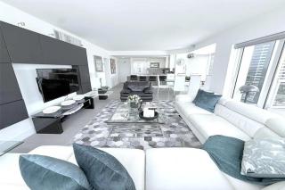 Bal Harbour Beach Hideaway Walk to the Water - 9