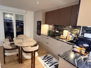 Chambre d'hôte, dans 4 pièces , avec terasse, jardin - 8