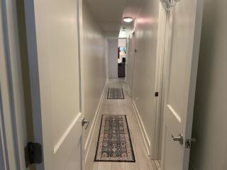 Charming 2BD1BA in Hip Area - Near Metro - 3