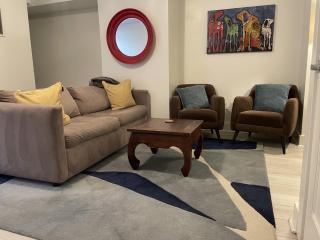 Charming 2BD1BA in Hip Area - Near Metro - 9