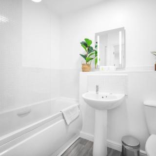 Two Bed Apartment - Parking - Netflix 39M - 6