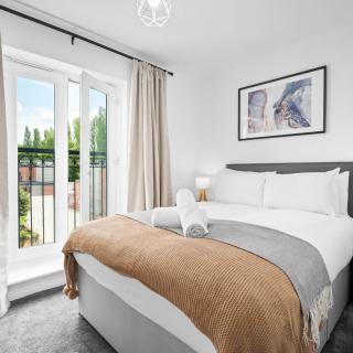 Two Bed Apartment - Parking - Netflix 39M - 1