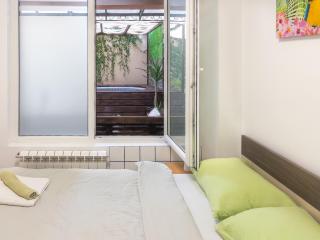 Alexandria Lux Apartments - 3