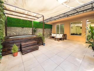 Alexandria Lux Apartments - 7