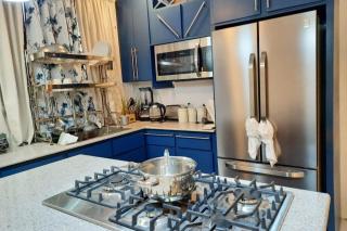 Villa View -Cozy Retreat - 1