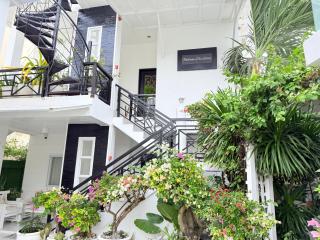 Chateau Du Soleil - 5