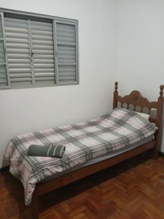 Home office solteiro aconchegante no Centro de Poços de Caldas - 8