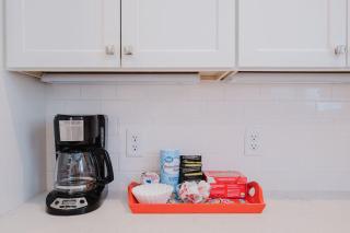 Mary Margaret Cottage - Spacious 4 Bed Coastal Home, Historic Old Town Bluffton - 1