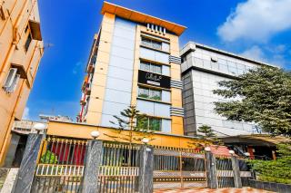 Super Collection O SF Road Siliguri Formerly Jyoti Hotel - 3