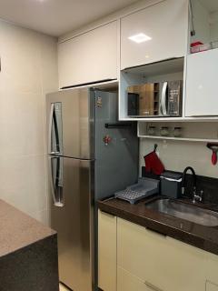 Lindo apartamento na quadra praia e perto de padaria e mercado - 7