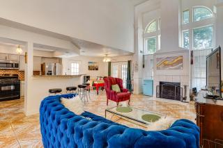 Large Families Welcome! Spacious Fort Worth Home - 0