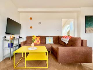 New flat close to center - 9