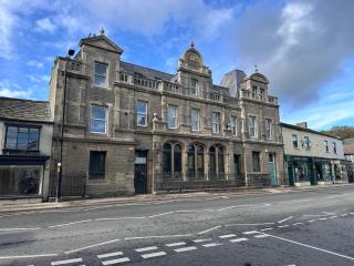 Romantic Getaway in Historic Bank, central Leyburn - 2