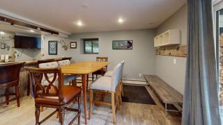 Treehouse Home - Ludlow - 9