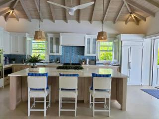 Luxury Beachfront House - 6