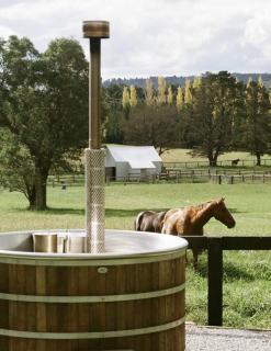 Bowral Farm Stay With Hot Tub & Horses - 0