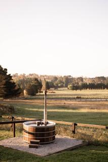 Bowral Farm Stay With Hot Tub & Horses - 1