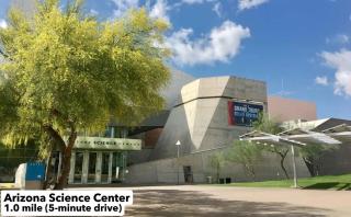 Unique 1BD - DT PHX - Parking, Gym, Pool - Sleeps 6 - 9